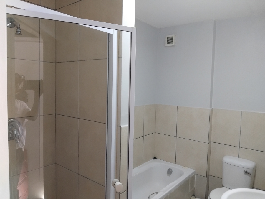 To Let 1 Bedroom Property for Rent in Kensington Western Cape